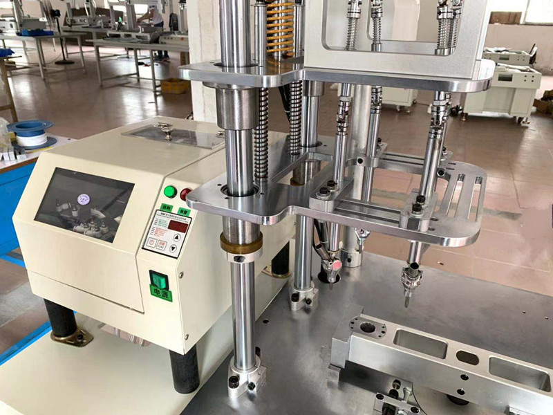 雙工位旋轉四機頭自動鎖螺絲機